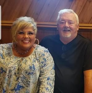 Meet your Posher, Lora